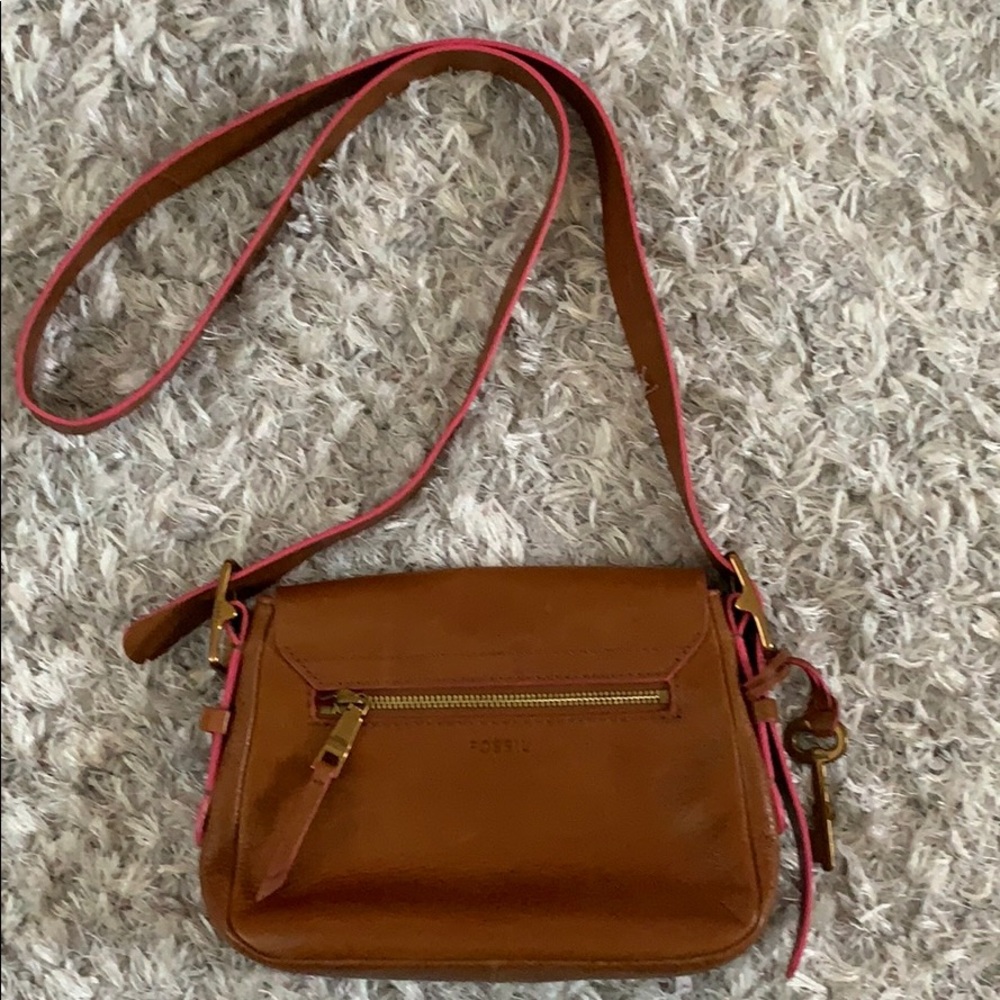 Fossil cross body w/ adjustable strap real leather